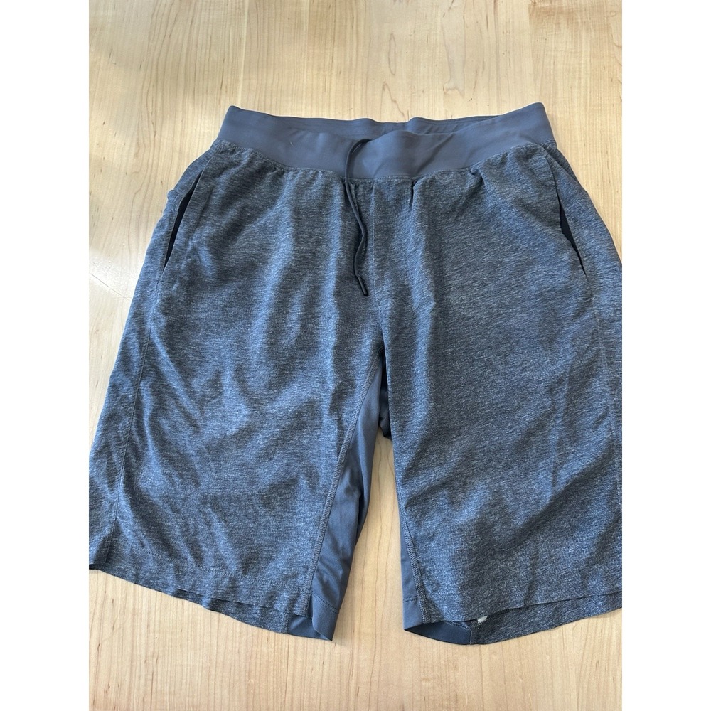 Lululemon T.H.E Shorts Mens Large Training 9 Inch Green Grey LM7AJBS